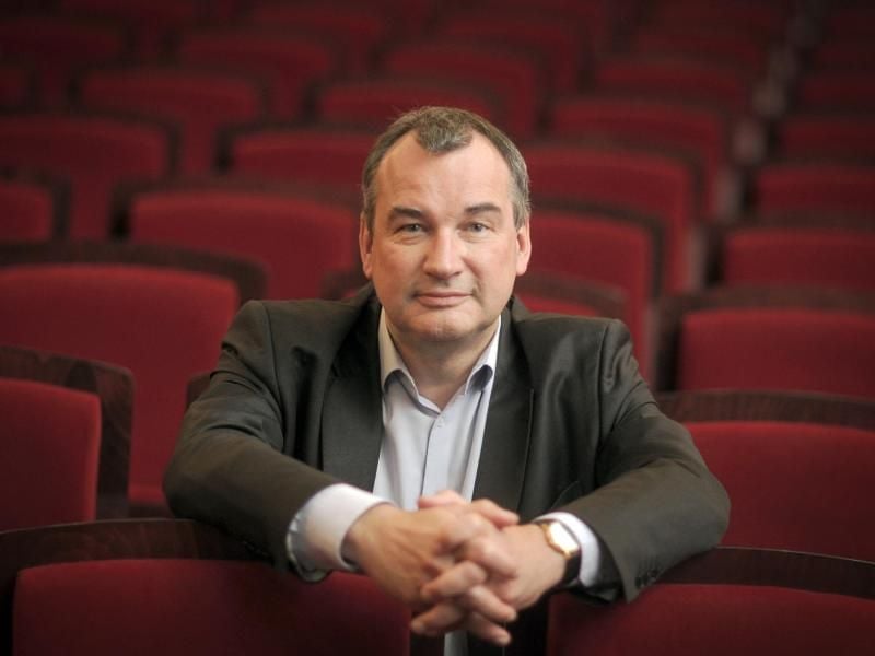 Der Intendant des Staatstheaters Wiesbaden, Uwe Eric Laufenberg. Foto: Fredrik von Erichsen/Archiv