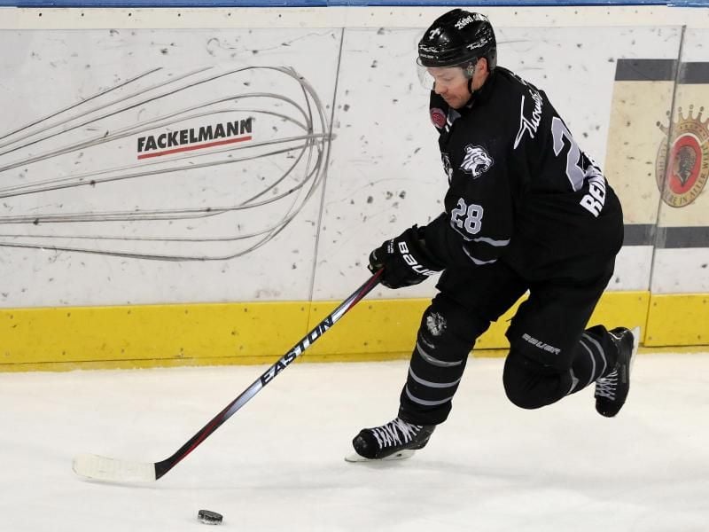 Neun Profis wurden bei den Nürnberg Ice Tigers verabschiedet, einer von ihnen, Steven Reinprecht, beendet seine Karriere. Foto: Daniel Karmann
