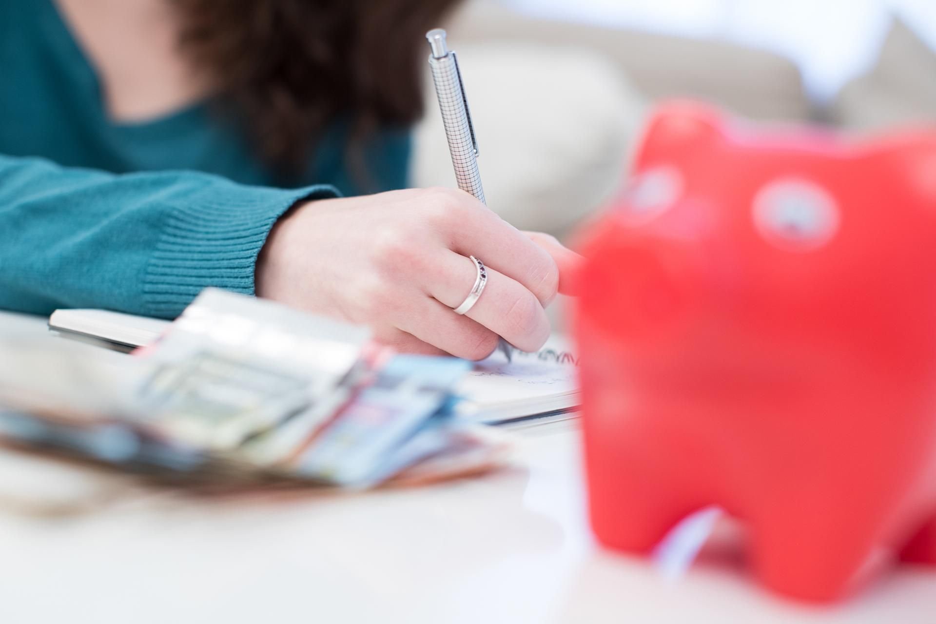 Reicht das Geld? Geht der Arbeitgeber insolvent, haben Arbeitnehmer gegenüber der Bundesagentur für Arbeit einen Anspruch auf Insolvenzgeld.