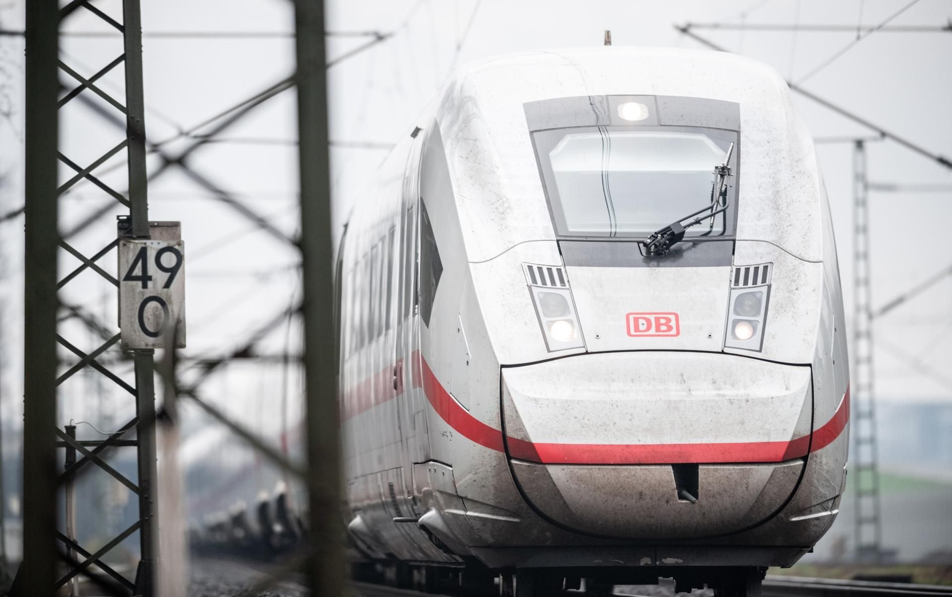 Ein ICE-Zug der Deutschen Bahn (Archivbild)