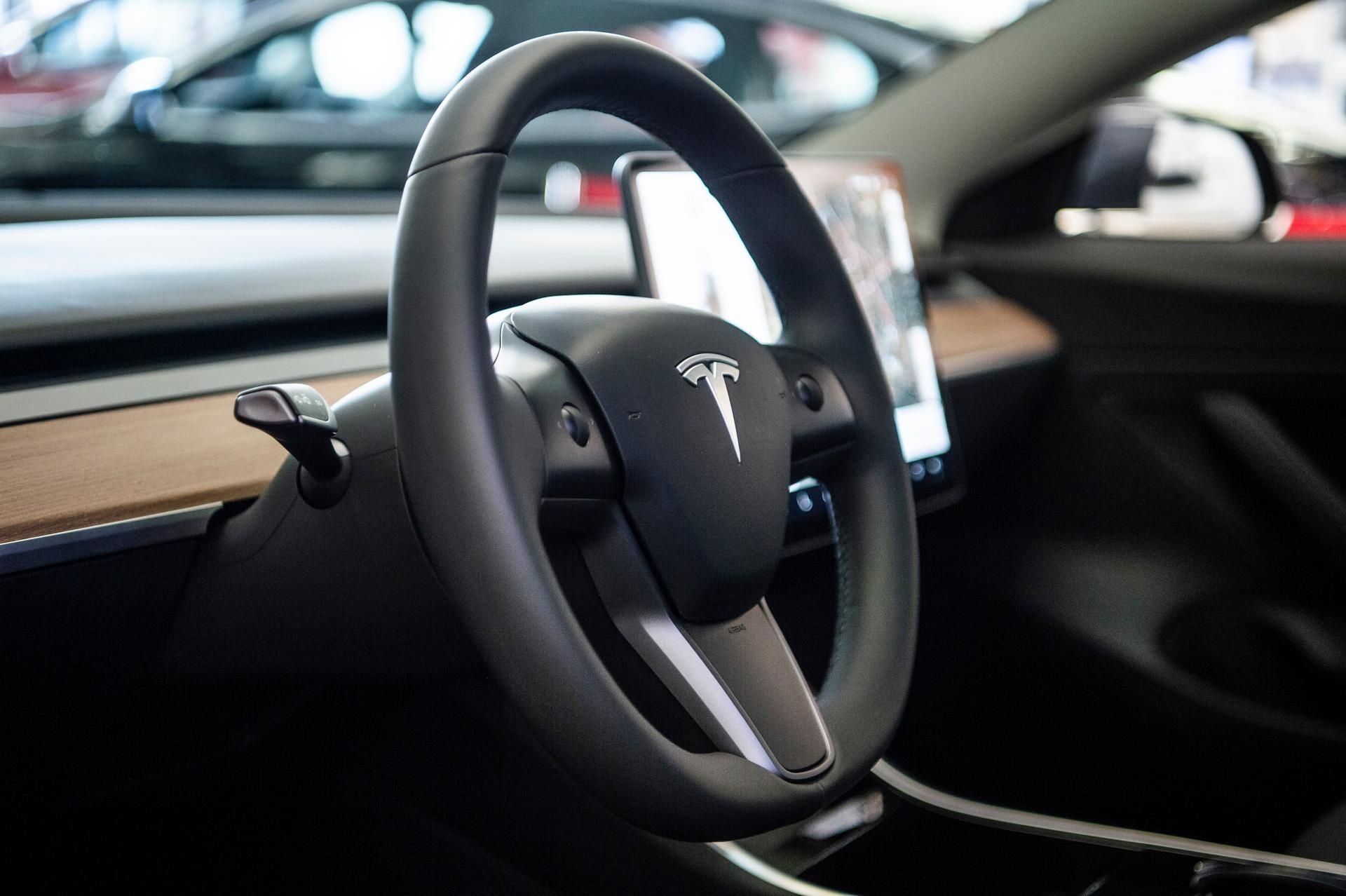 Tesla darf nicht mehr mit dem Begriff „Autopilot“ für seine Fahrzeuge werben.