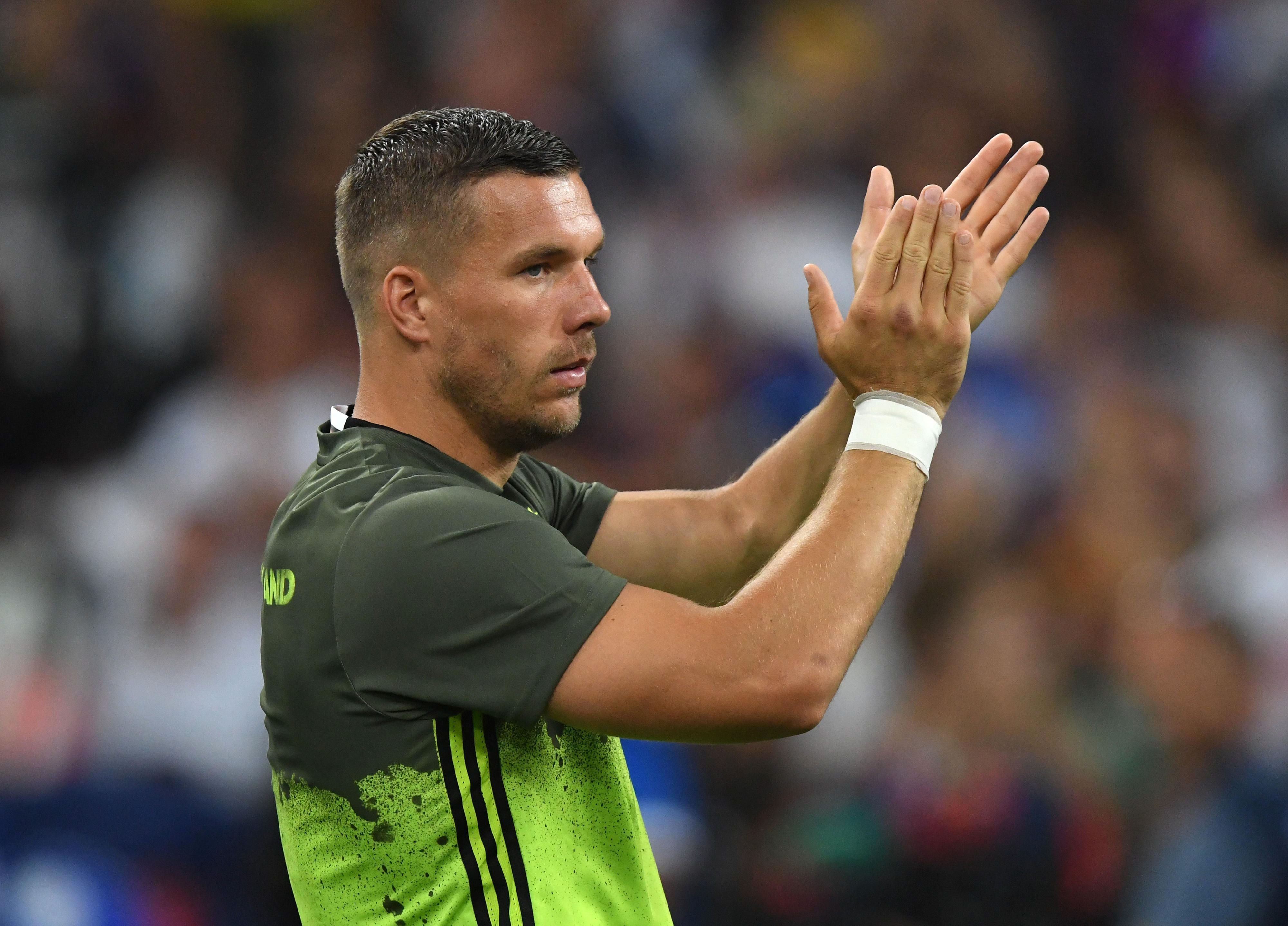 Lukas Podolski will der Nationalmannschaft weiter dienen.