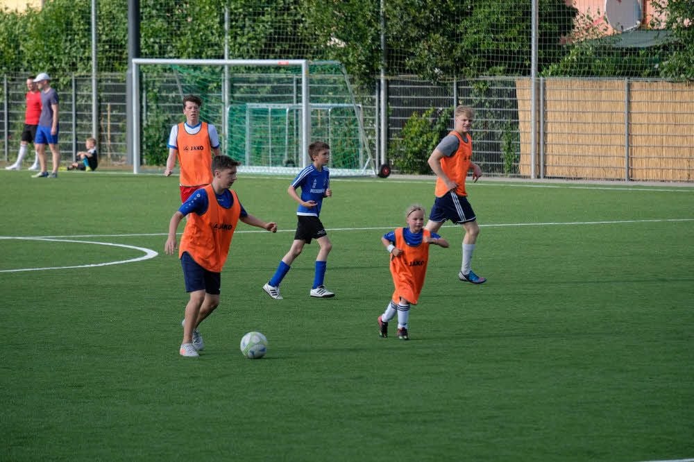 Noch am Mittwoch wurde der Turbine-Sportplatz eingeweiht.