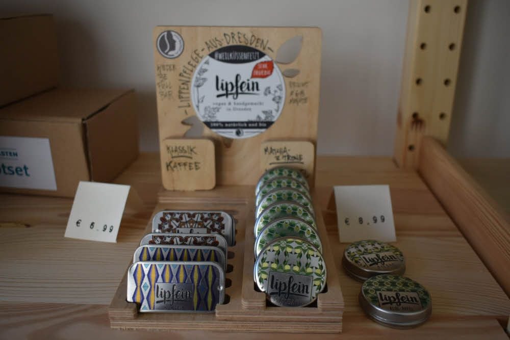 Die Blechdosen mit Lippenpflege können nach Rückgabe recycelt werden.