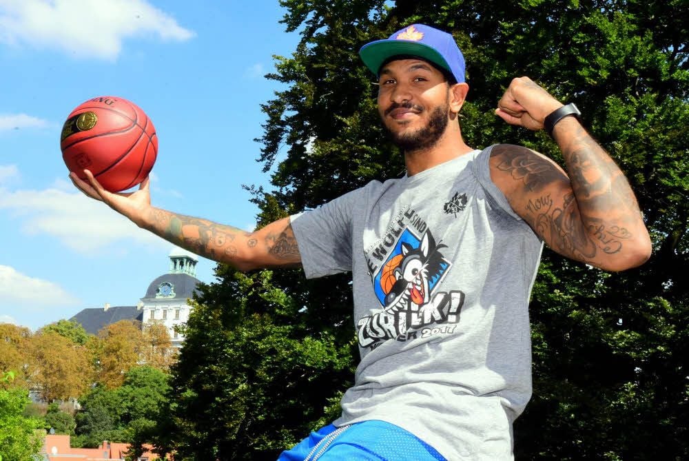 „Ich will in dieser Saison noch auf All-Star-Niveau Bundesliga-Basketball spielen“, sagt Sergio Kerusch nach seinem Fototermin mit der MZ.