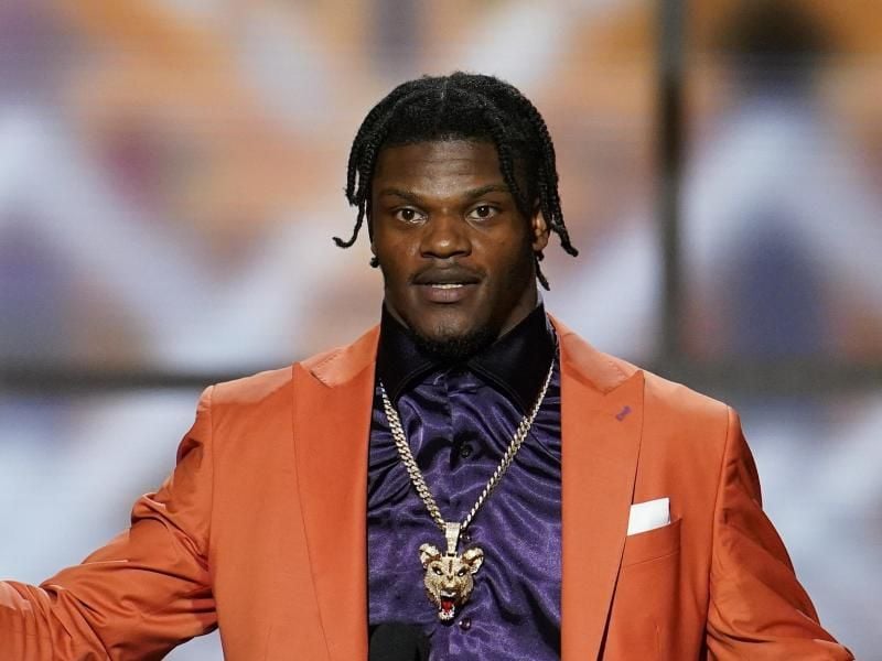 Ist positiv auf das Coronavirus getestet worden: Lamar Jackson von den Baltimore Ravens. Foto: David J. Phillip/AP/dpa