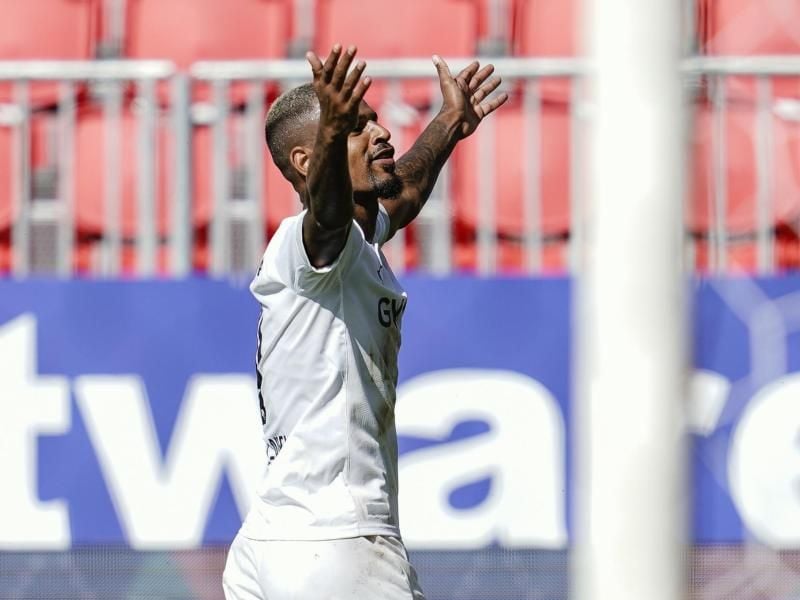 Sandhausens Daniel Keita Ruel jubelt über das Tor zum 3:1. Foto: Uwe Anspach/dpa/Aktuell