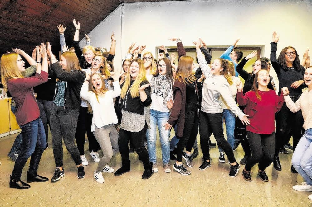 Riesenjubel beim Kammerchor des Scholl-Gymnasiums. Das Ensemble gewinnt eine Reise inklusive CD-Produktion.