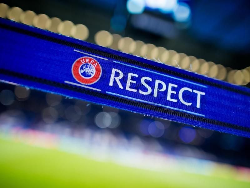 Hinter den Kulissen verhandelt die UEFA mit den nationalen Ligen über eine Anpassung des Spielkalenders. Foto: Rolf Vennenbernd/dpa