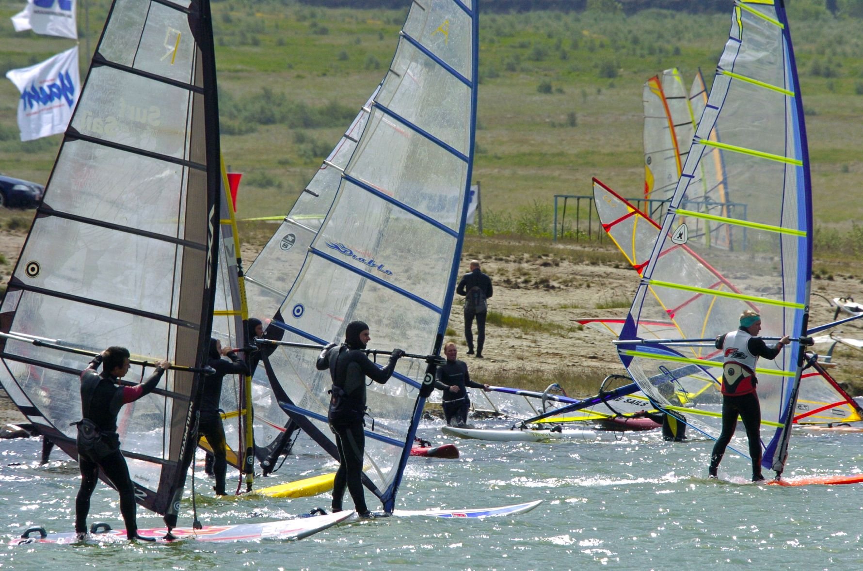 Solche Bilder sind bald wieder möglich: Surf-Regatta auf dem Concordia-See bei Schadeleben