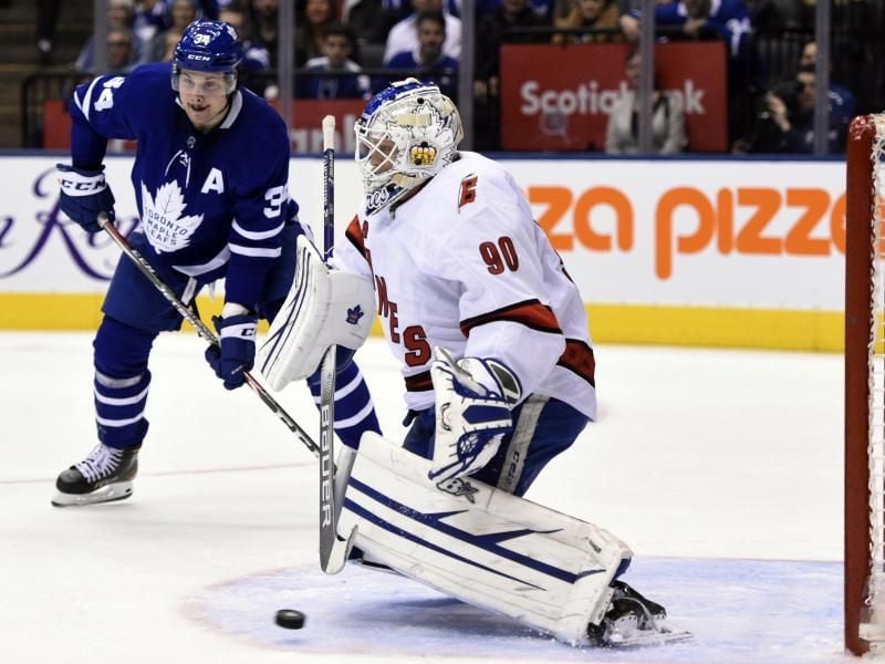 David Ayres sprang für die Carolina Hurricanes als Notfalltorwart ein. Foto: Frank Gunn/The Canadian Press/dpa