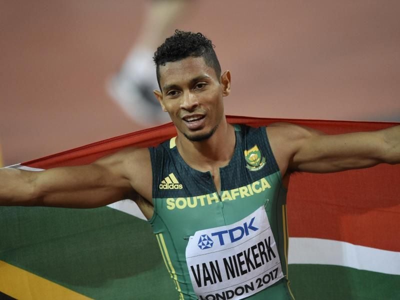 Wayde van Niekerk muss nach einem Kreuzbandriss auf die WM in Doha verzichten. Foto: Rainer Jensen