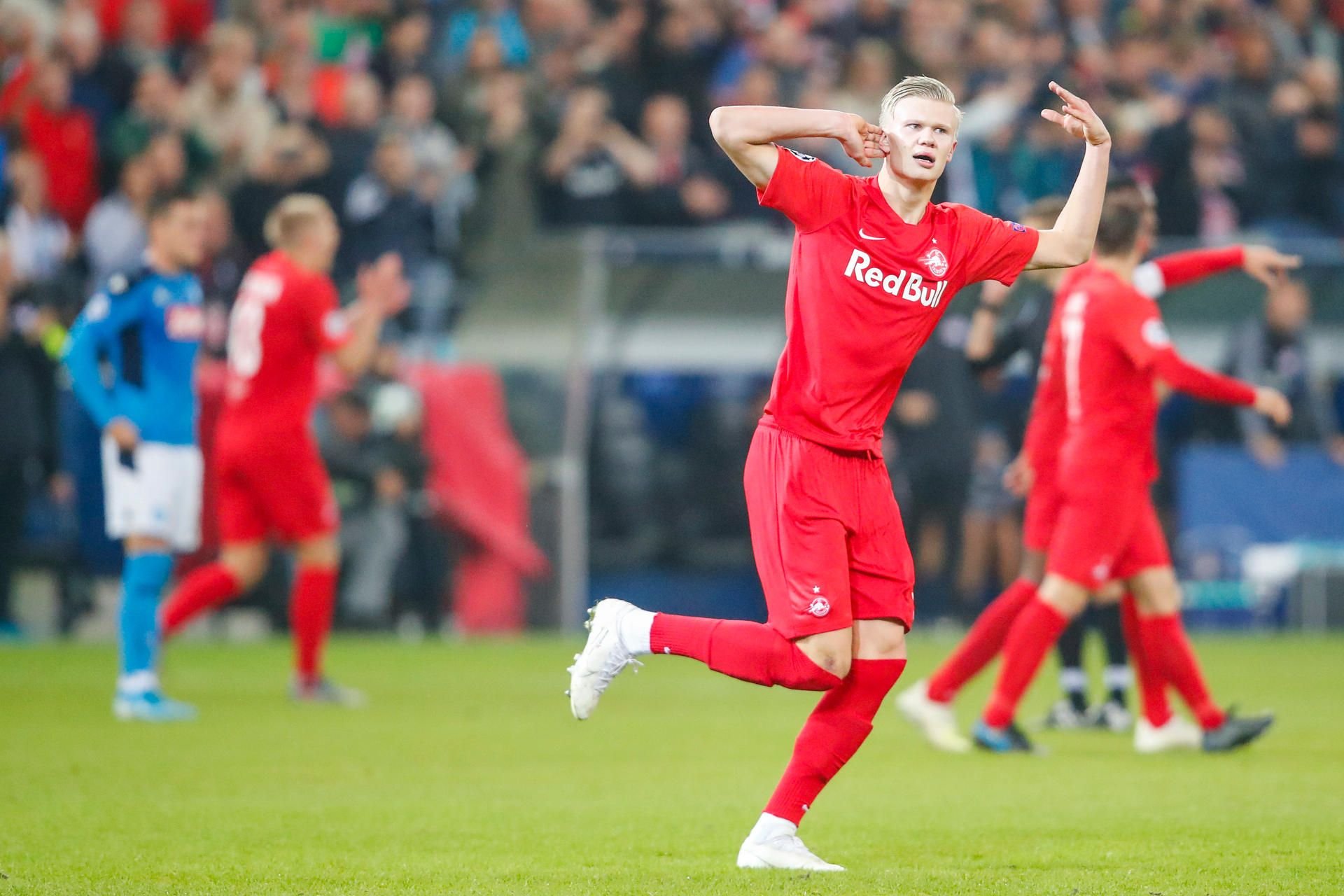 Salzburg-Stürmer Erling Braut Haaland trifft mit seinen erst 19 Jahren aktuelll wie er will.
