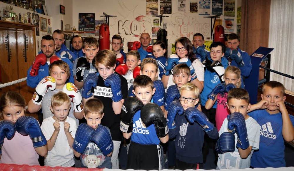 Die Akteure vom Boxclub Hettstedt bilden eine tolle Truppe. Insgesamt rund 30 Kinder Jugendliche, Frauen und Männer sind im Verein aktiv.