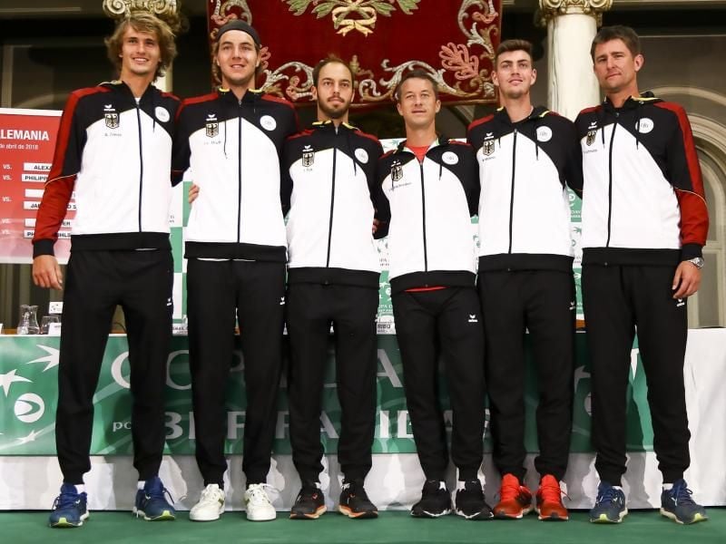 Die deutschen Tennis-Herren wollen gegen Spanien das Halbfinale des Davis Cups erreichen. Foto: Jose M. Fernandez de Velasco/gtres
