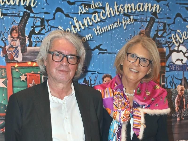 Produzent Fred Steinbach und Filmverleiherin Veronika Morawetz bei der Premiere von „Als der Weihnachtsmann vom Himmel fiel” in Augsburg. Foto: Karl-Josef Hildenbrand