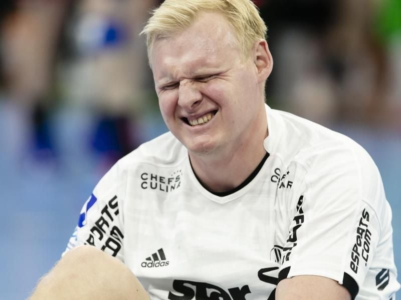 Musste am rechten Ellenbogen operiert werden: Patrick Wiencek vom THW Kiel. Foto: Frank Molter