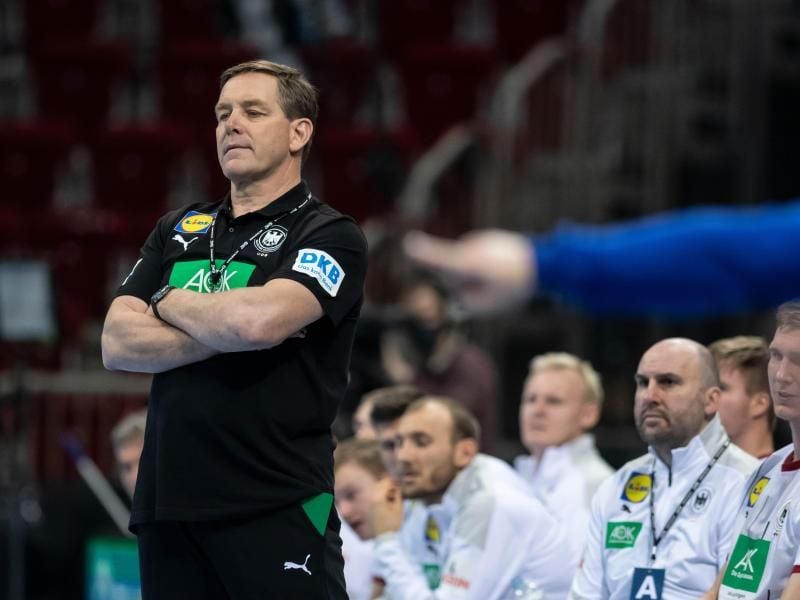 Hat auch sein zweites Spiel als Handball-Bundestrainer gewonnen: Alfred Gislason. Foto: Bernd Thissen/dpa