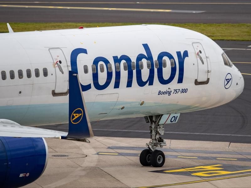 Die Fluggesellschaft Condor kann in die Zukunft starten. Foto: Marcel Kusch/dpa