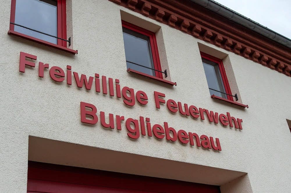 Anlass zum streiten hatten die Gemeinde Schkopau und ihr Ortsteil Burgliebenau zuletzt viele. Mal ging es um die Ausstattung der Feuerwehr, dann um den Bau eines Radwegs an der L183.