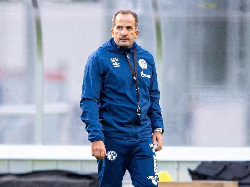 Manuel Baum wünscht sich einen erfolgreichen Einstand als neuer Trainer des FC Schalke 04. Foto: Guido Kirchner/dpa