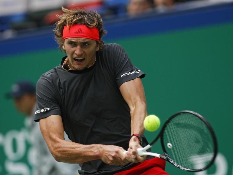 Alexander Zverev steht beim Turnier in Shanghai im Viertelfinale. Foto: Andy Wong/AP