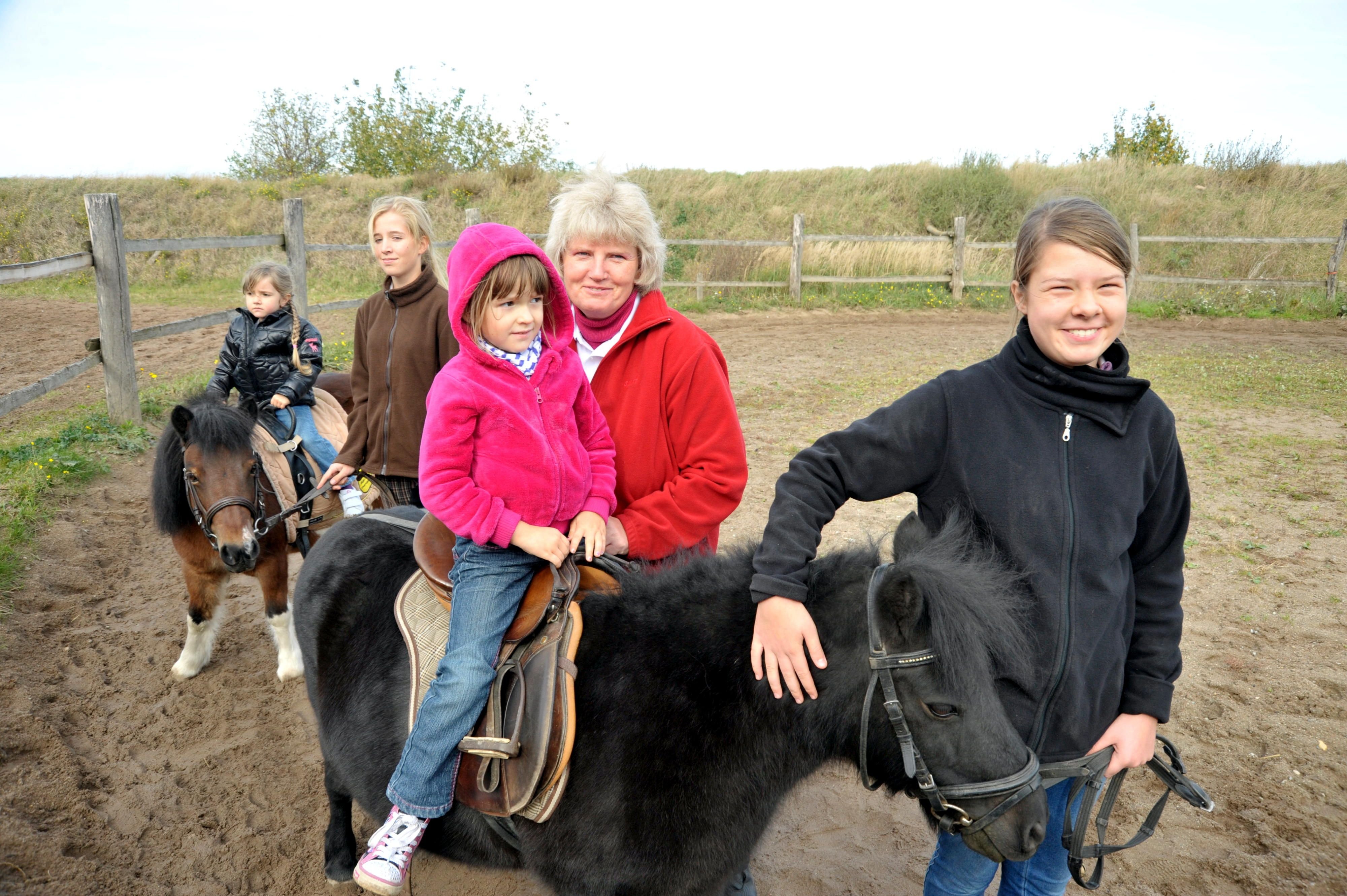 Kinder und Jugendliche beim Reitverein Bernburg-Roschwitz