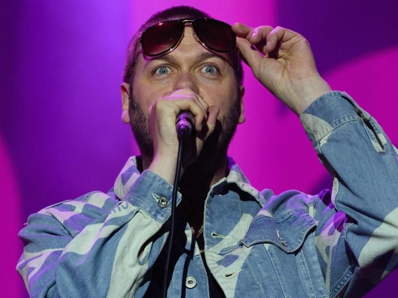Tom Meighan von Kasabian bei einem Konzert 2015 in Chelmsford. Foto: Jonathan Short/Invision/dpa