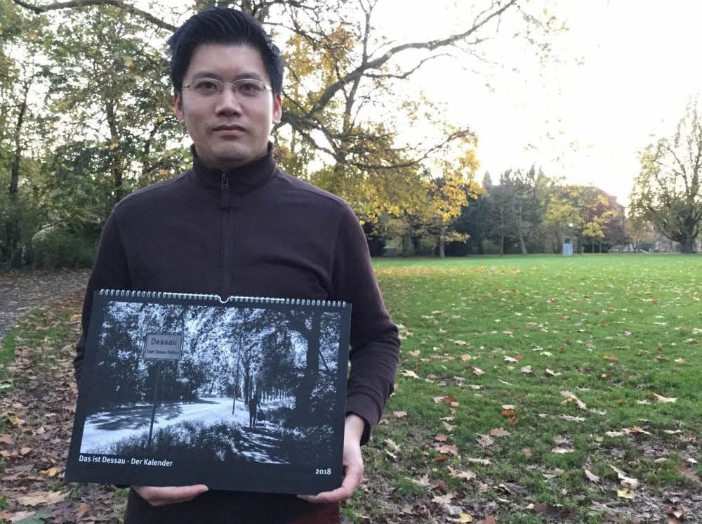 Jing Zhou hat seinen zweiten Kalender herausgebracht.