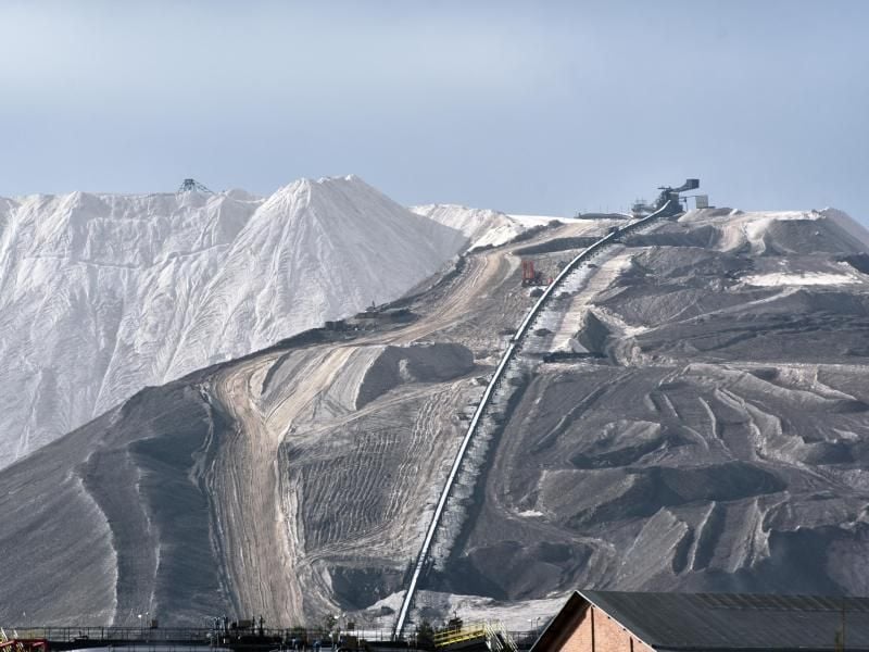 Ein Blick auf die Abraumhalde in Philippsthal (Hessen). Foto: Uwe Zucchi/Archiv