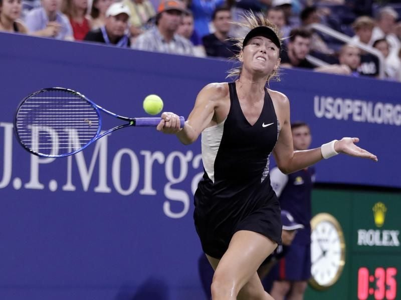 Maria Scharapowa gewann das Duell der Altmeisterinnen gegen die Schweizerin Patty Schnyder. Foto: Julio Cortez/AP