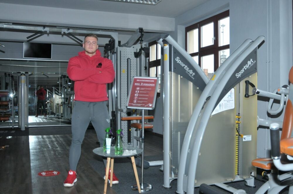 Gähnende Leere herrscht nicht nur im Studio von „Family Fitness“, in dem Nils Biermordt normalerweise viele Mitglieder betreut.