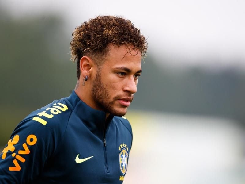 Wird beim ersten WM-Test Brasiliens erst auf der Bank Platz nehmen: Superstar Neymar. Foto: John Walton