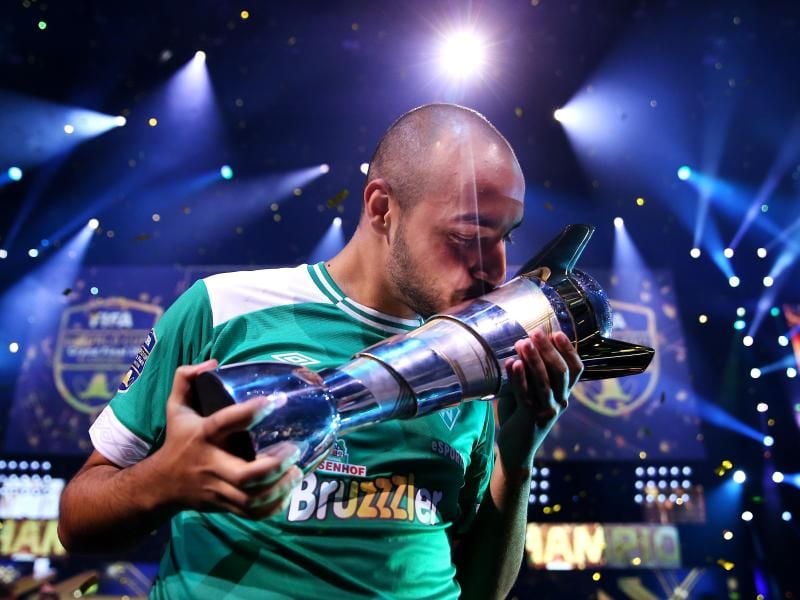 Ein Deutscher ist FIFA-Weltmeister - Harkous von Werder Bremen hat den Titel geholt und wird dafür reich belohnt. Foto: Getty Images/FIFA