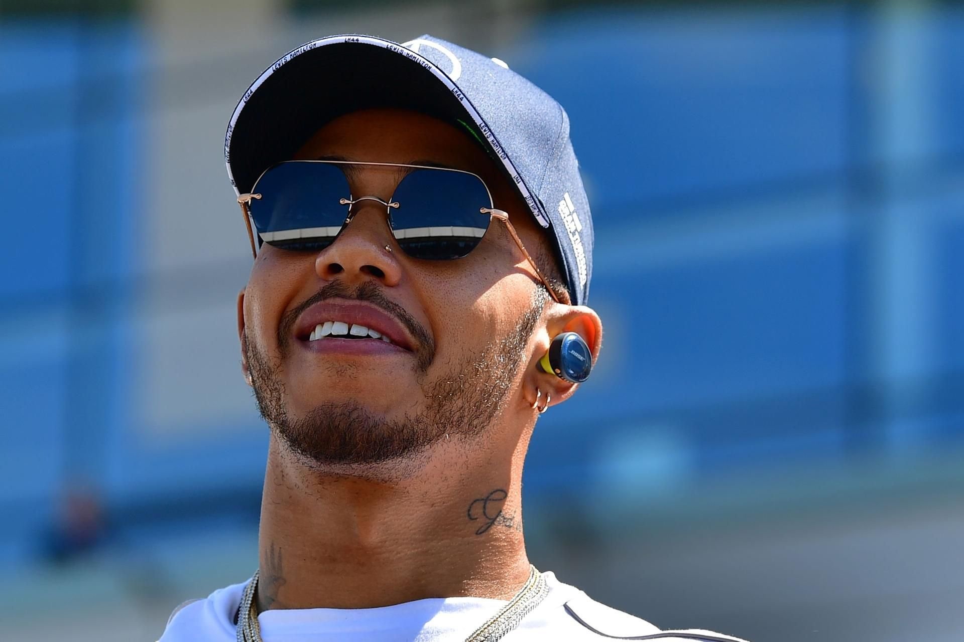 Lewis Hamilton geht bis 2020 für Mercedes an den Start.
