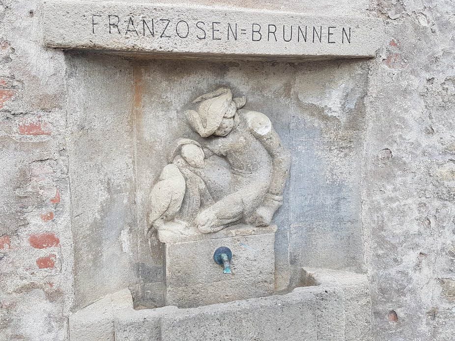Wohl mit am pflegeleichtesten ist der Franzosenbrunnen