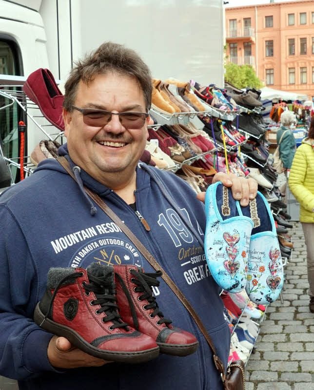 Enno Nikodym verkauft seit zehn Jahren Schuhe in Aschersleben.