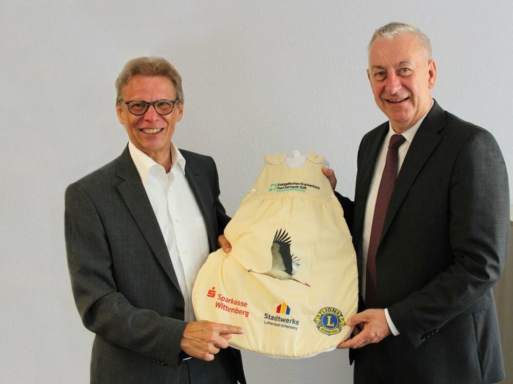 Schlafsack-Übergabe