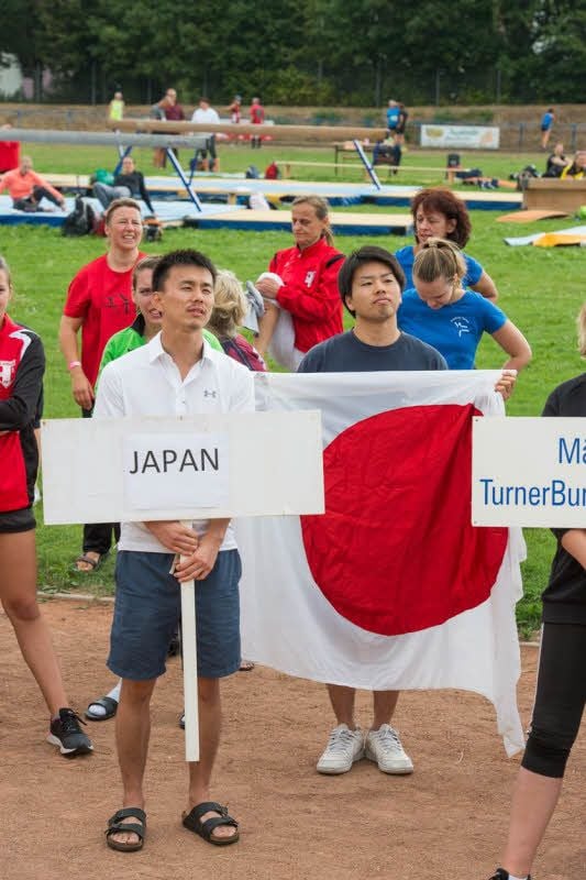 Die kleine japanische Delegation beim 96. Jahn-Turnfest in Freyburg.