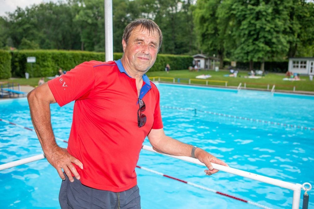 Jürgen Klotz ist seit vielen Jahren Schwimmmeister in Kayna.