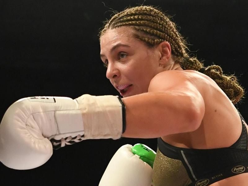 Christina Hammer will wieder Box-Weltmeisterin werden. Foto: Marijan Murat/dpa