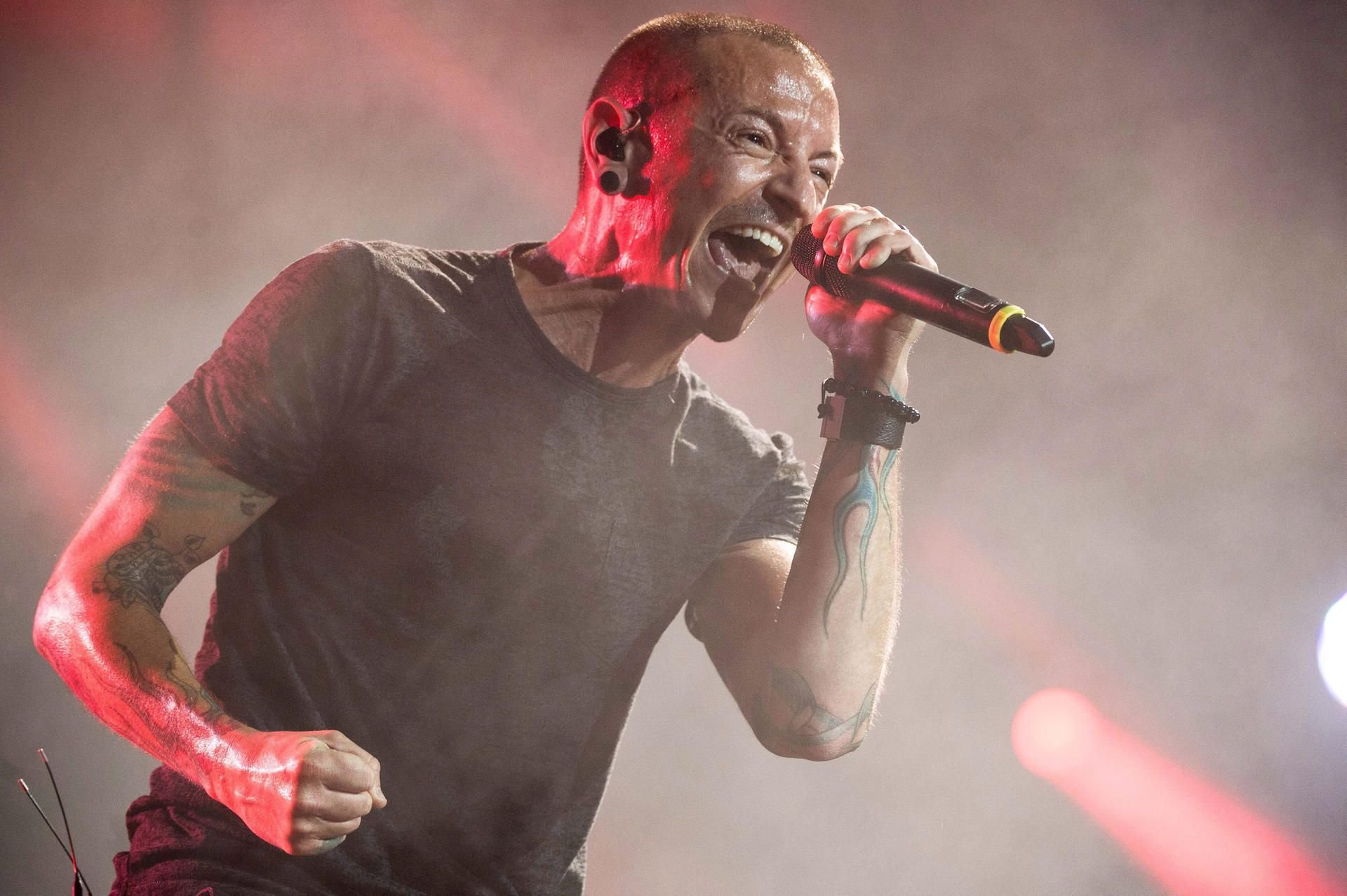 Linkin Park-Sänger Chester Bennington bei einem Konzert 2014