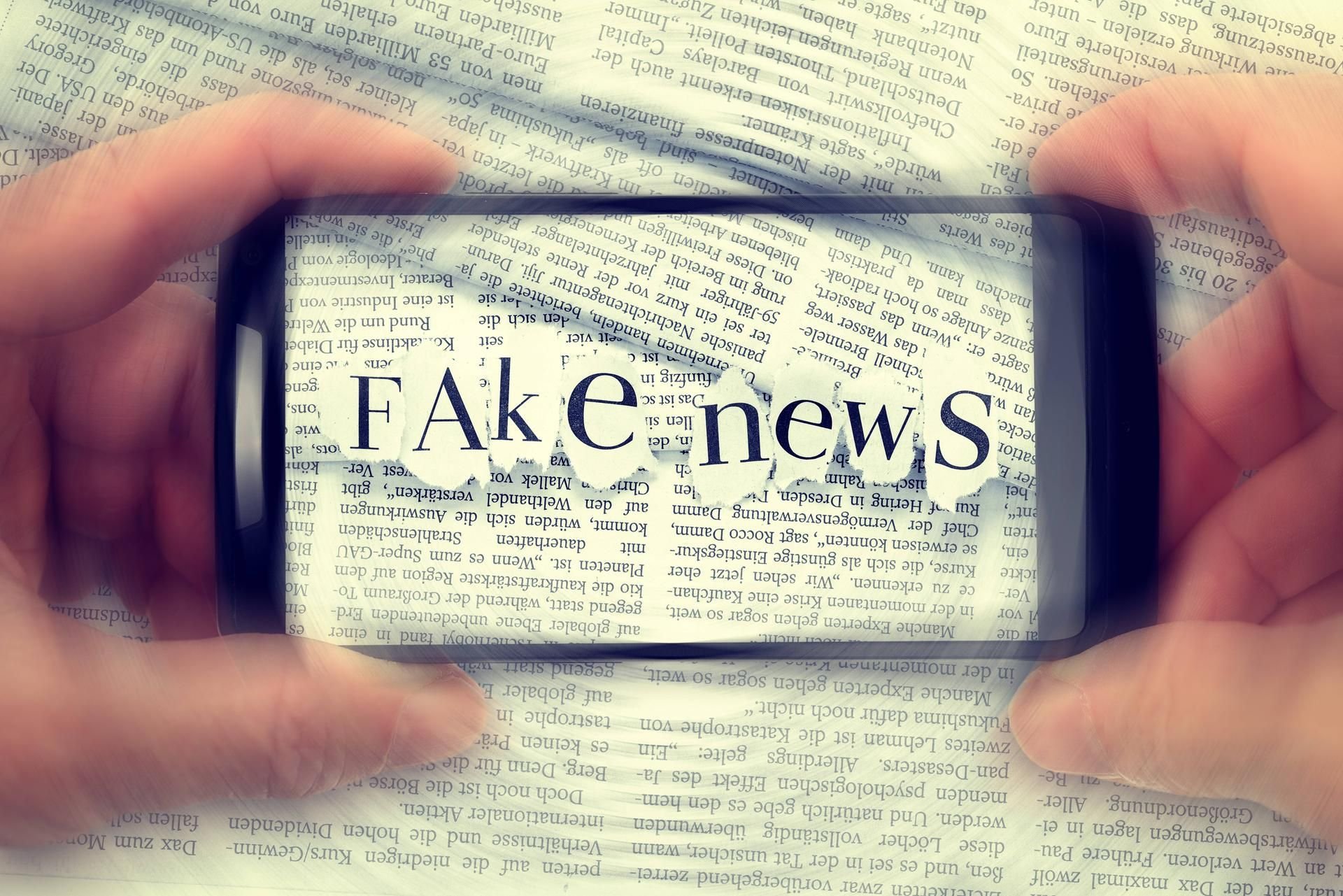 Facebooknutzer verbreiten Fake News.