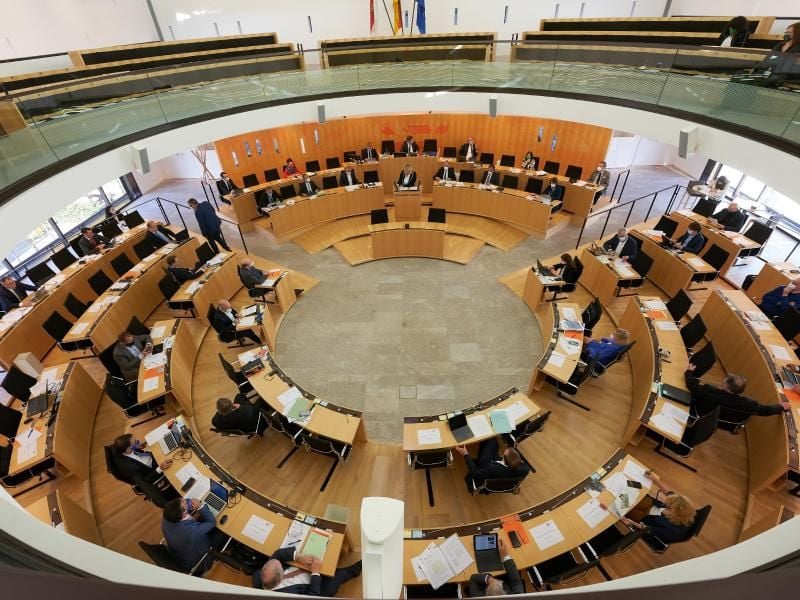 Hessischer Landtag. Foto: Thomas Frey/dpa/Archivbild