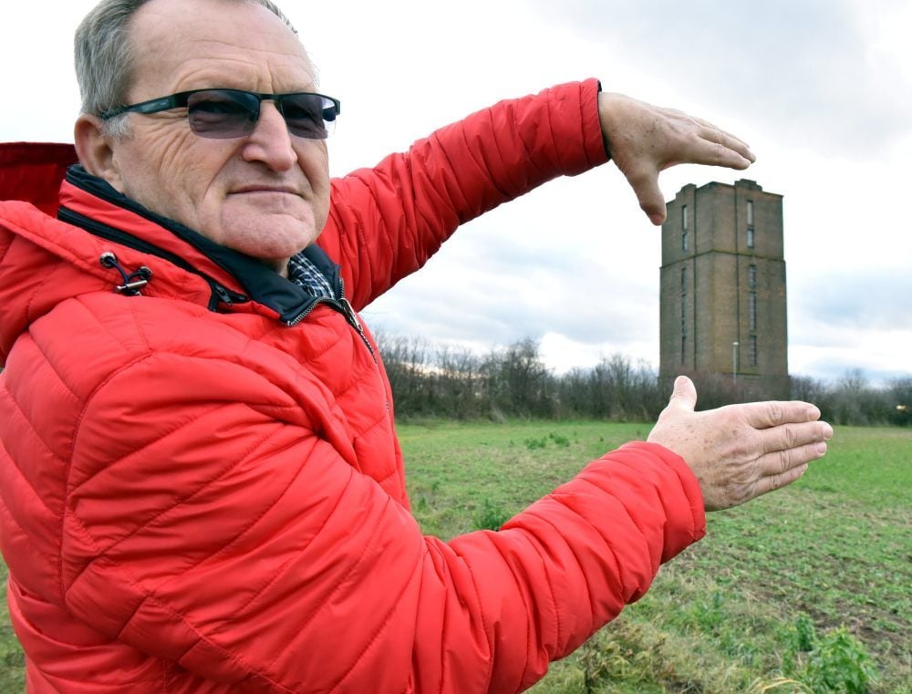 Horst Ziegler würde den Langendorfer Wasserturm gerne neu beleben und ihn in ein Wohnhaus oder eine Werkstatt verwandeln.
