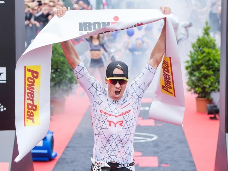 James Cunnama hat die Ironman-Premiere in Hamburg gewonnen. Foto: Daniel Bockwoldt