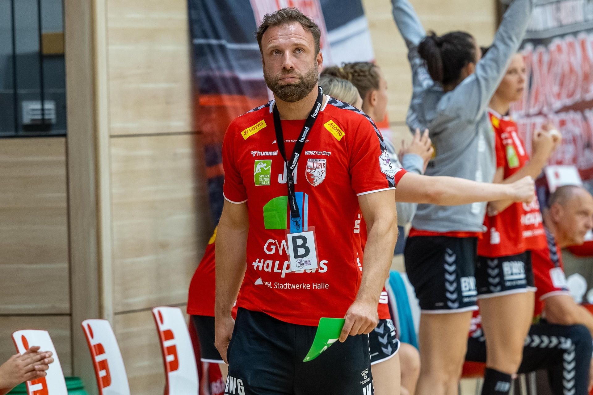 Heimspiel abgesagt: Wildcats-Cheftrainer Jan-Henning Himborn und sein Team dürfen am Samstagabend nicht gegen Mainz 05 ran.