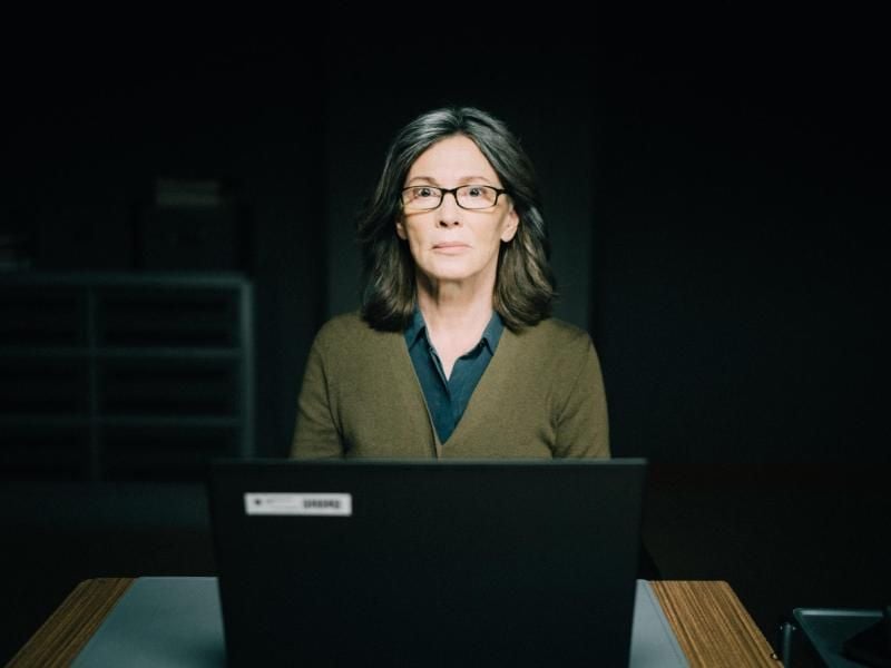 Freya Becker (Iris Berben) hat ein dunkles Geheimnis. Foto: Alexander Fischerkoesen/ZDF