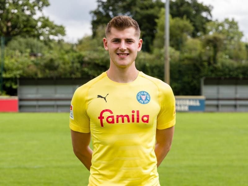 Torwart Timon Weiner, hier noch im Trikot von Holstein Kiel. Foto: Markus Scholz/dpa/Archivbild