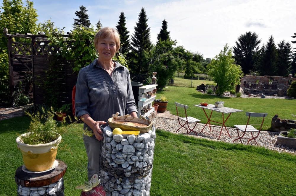 Sibille Martin präsentiert am Sonntag ihren Garten der Öffentlichkeit.
